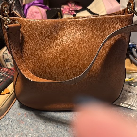 Kate Spade New York LEXY SHOULDER BAG in rich tan pebbled leather - Picture 2 of 3